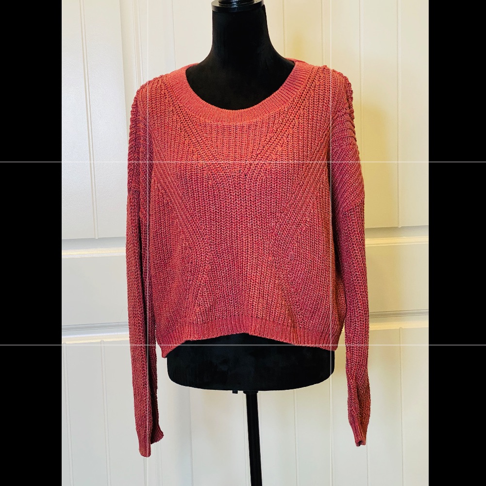 Cable Knit Split Back Pullover Sweater